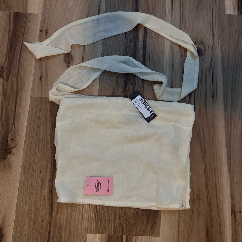 PrettyLittleThing Cream Crop Top